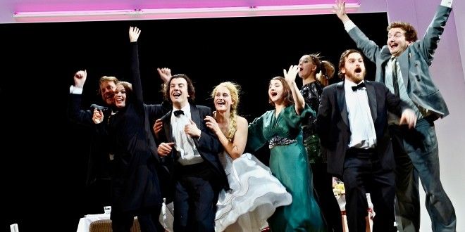 Drei Schwestern. Schauspiel Hannover. © Katrin Ribbe