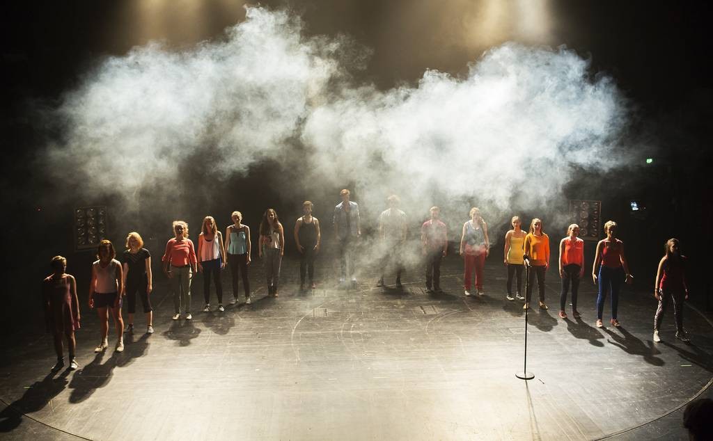 Yves Hinrichs Jugendclub-Inszenierung FROZEN. © Rolf Arnold