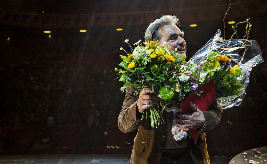 Matthias Hummitzsch, geblümt: Theaterpreisverleihung im Schauspielhaus © Rolf Arnold